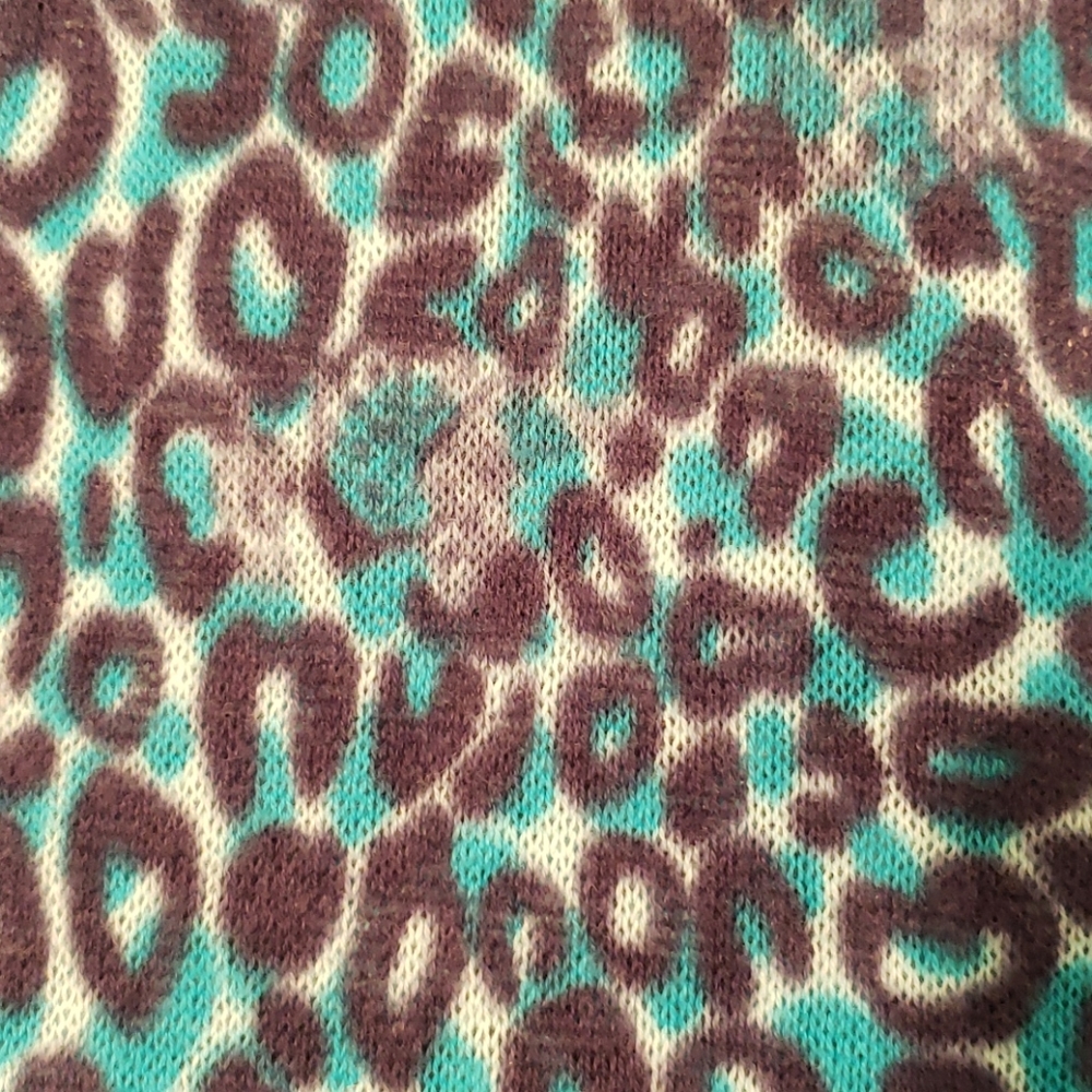 Lilly Pulitzer sweater - Picture 7 of 7